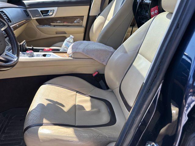 Photo of 2015 Blue Jaguar XF