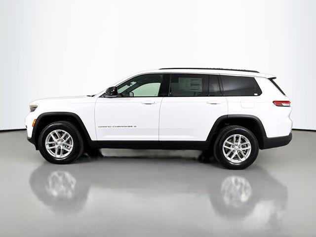Photo of 2025 Bright White Clearcoat Jeep Grand Cherokee L
