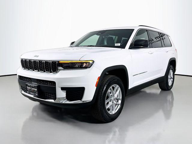 Photo of 2025 Bright White Clearcoat Jeep Grand Cherokee L