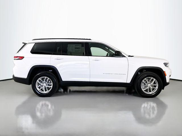 Photo of 2025 Bright White Clearcoat Jeep Grand Cherokee L