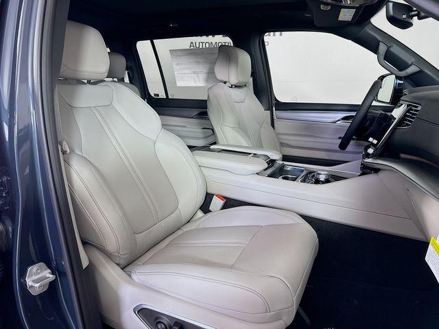 Photo of 2025 River Rock Jeep Wagoneer