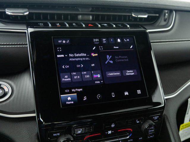 Photo of 2025 Silver Zynith Jeep Grand Cherokee L