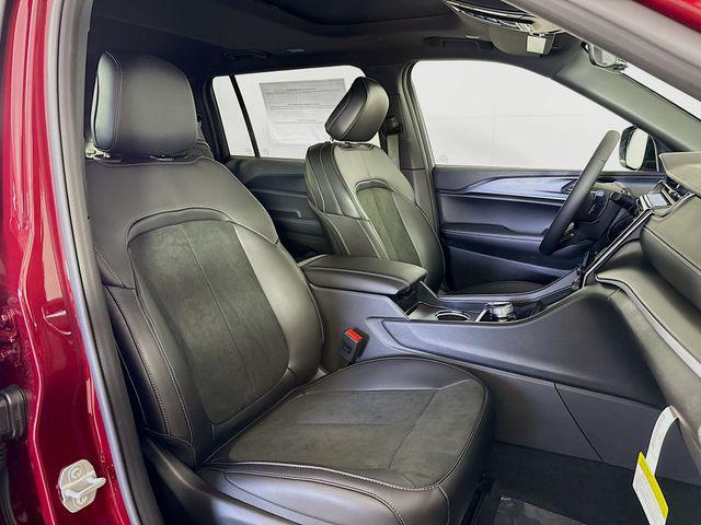 Photo of 2025 Velvet Red Pearlcoat Jeep Grand Cherokee L