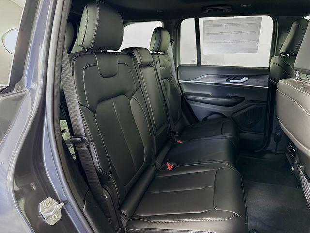 Photo of 2025 Baltic Gray Metallic Clearcoat Jeep Grand Cherokee