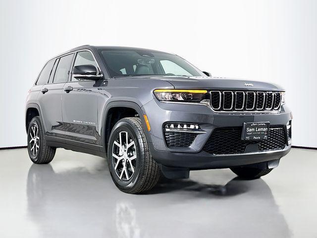 Photo of 2025 Baltic Gray Metallic Clearcoat Jeep Grand Cherokee