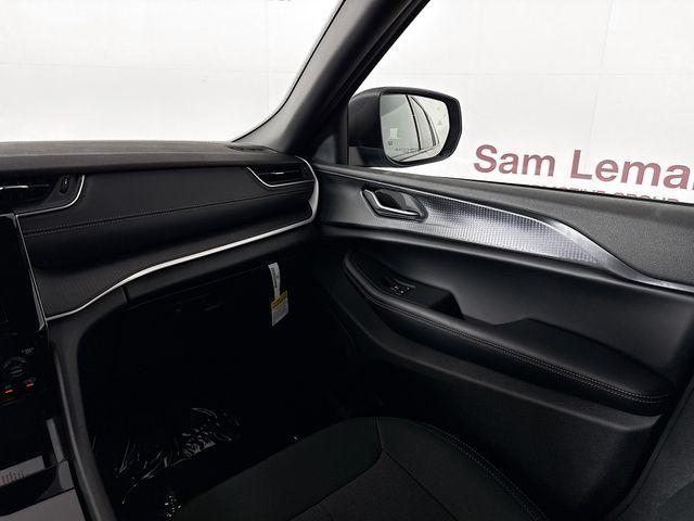 Photo of 2025 Baltic Gray Metallic Clearcoat Jeep Grand Cherokee L