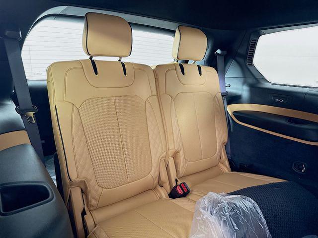 Photo of 2025 Baltic Gray Metallic Clearcoat Jeep Grand Cherokee L