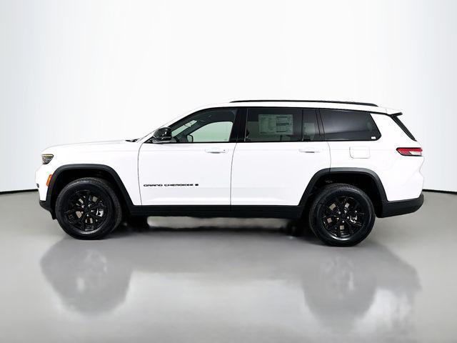 Photo of 2025 Bright White Clearcoat Jeep Grand Cherokee L