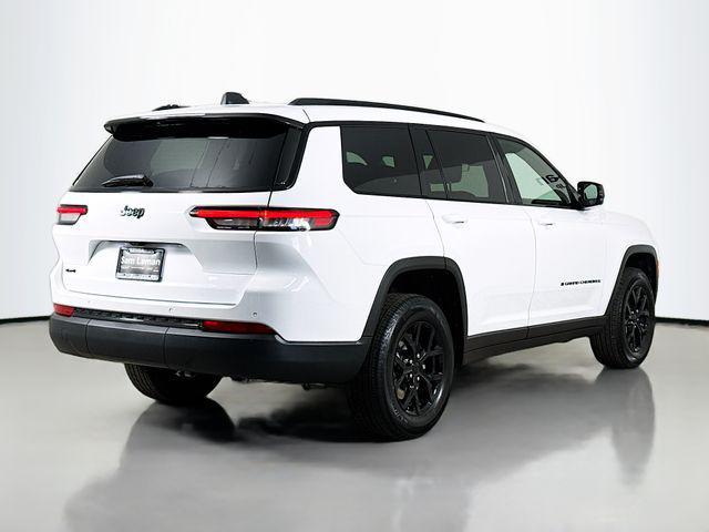 Photo of 2025 Bright White Clearcoat Jeep Grand Cherokee L