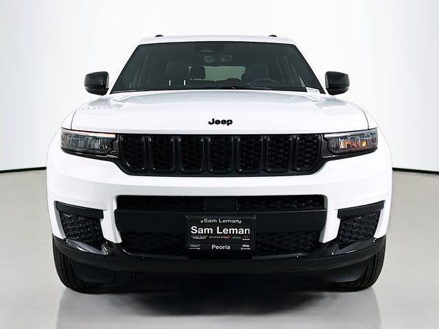Photo of 2025 Bright White Clearcoat Jeep Grand Cherokee L