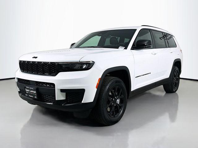 Photo of 2025 Bright White Clearcoat Jeep Grand Cherokee L