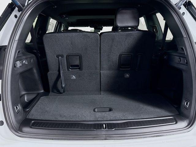 Photo of 2025 Bright White Clearcoat Jeep Grand Cherokee L