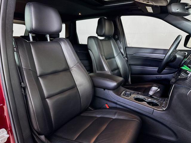 Photo of 2022 Velvet Red Pearlcoat Jeep Grand Cherokee