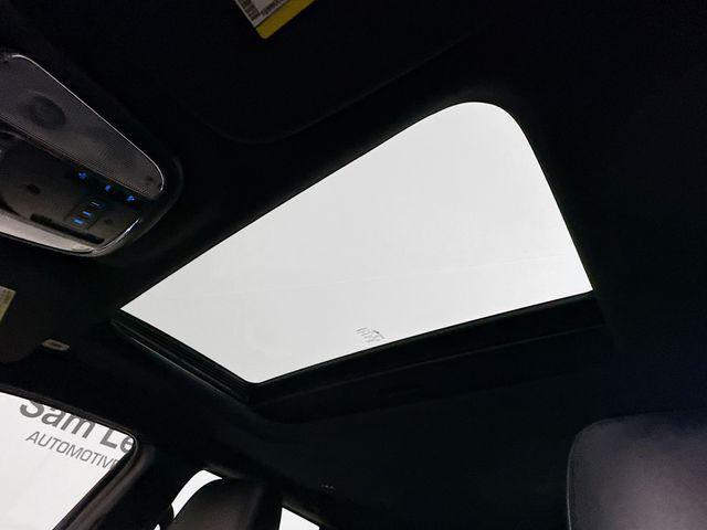 Photo of 2022 Velvet Red Pearlcoat Jeep Grand Cherokee