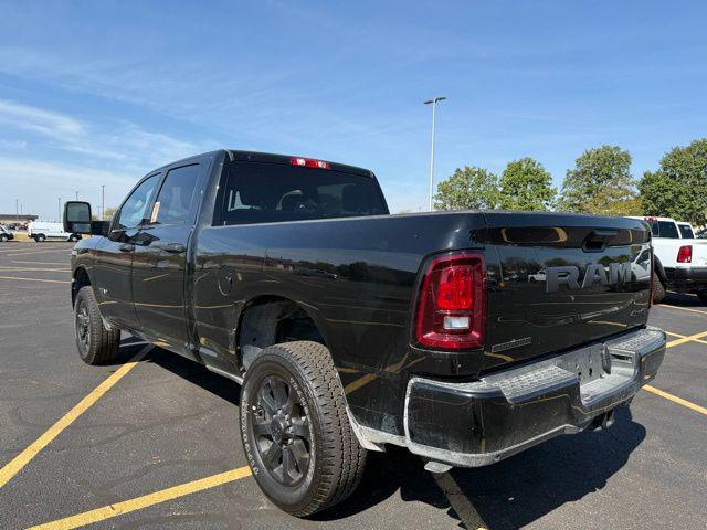 Photo of 2025 Diamond Black Crystal Pearlcoat RAM 2500