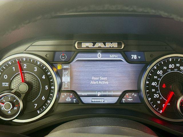 Photo of 2026 Diamond Black Crystal Pearlcoat RAM 1500