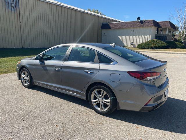 Photo of 2019 Machine Gray Hyundai SONATA