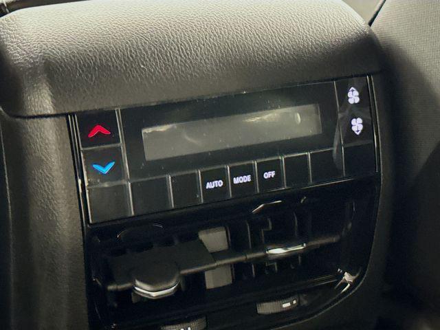 Photo of 2025 Bright White Clearcoat Jeep Grand Cherokee L