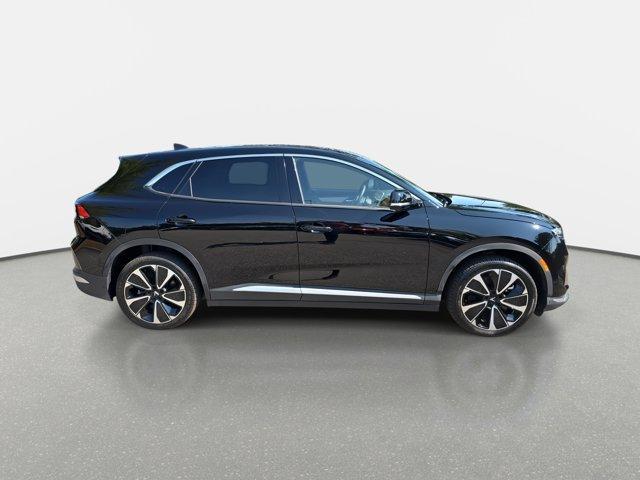 Photo of 2025 Black VinFast VF 8