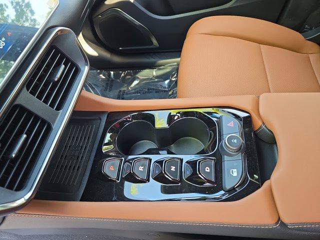 Photo of 2025 Black VinFast VF 8