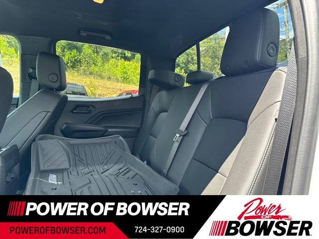 Photo of 2026 Summit White Chevrolet Colorado