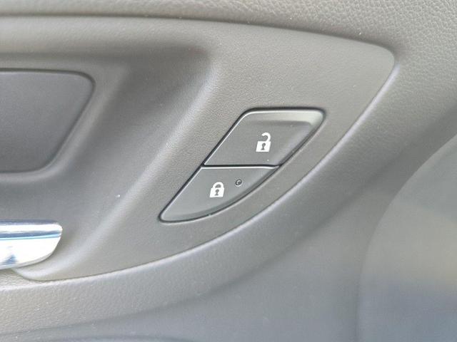 Photo of 2022 Summit White Chevrolet Equinox