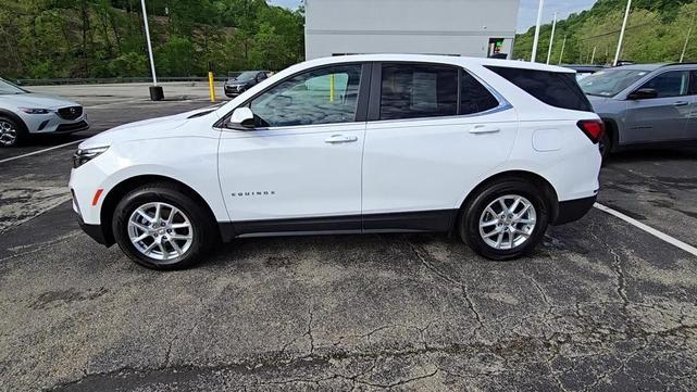 Photo of 2022 Summit White Chevrolet Equinox