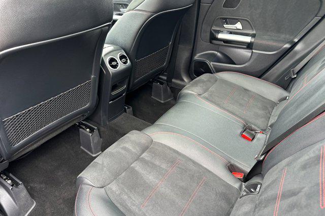 Photo of 2025 MOUNTAIN-GRY-ME/BLK-W/RED-TOPSTITCHING-MB Mercedes-Benz GLA 250