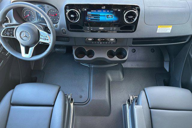 Photo of 2024 Gray Mercedes-Benz Sprinter 2500