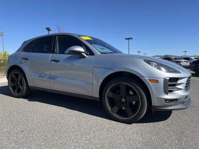 Photo of 2020 Dolomite Silver Metallic Porsche Macan