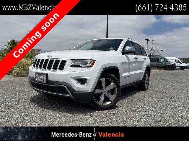 Photo of 2015 Bright White Clearcoat Jeep Grand Cherokee