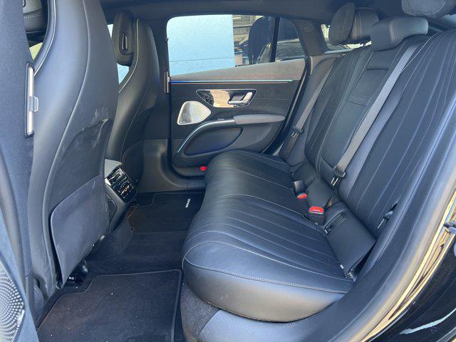 Photo of 2023 Black Mercedes-Benz EQS 580