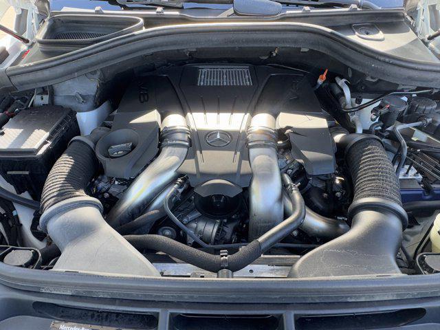 Photo of 2018 White Mercedes-Benz GLS 550