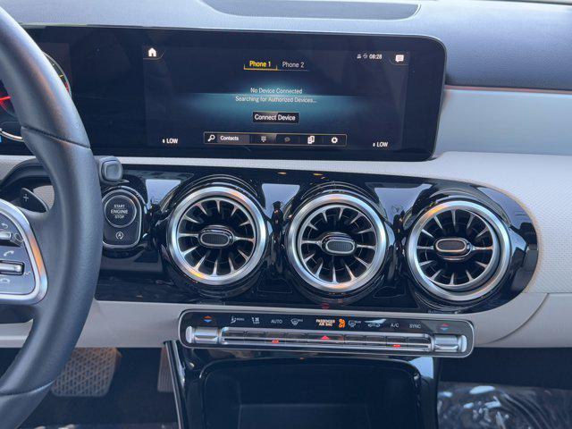 Photo of 2022 PATAGONIA-RED-M/MACCHIATO-BGE-MB-TEX Mercedes-Benz A-Class