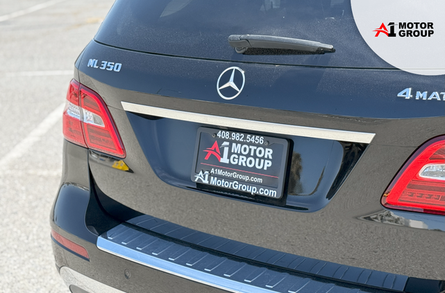 Photo of 2013 Black Mercedes-Benz M-Class