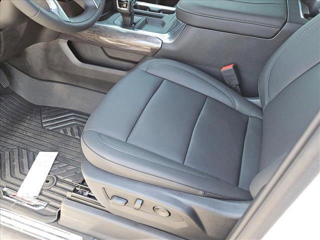 Photo of 2025 Summit White Chevrolet Silverado 1500