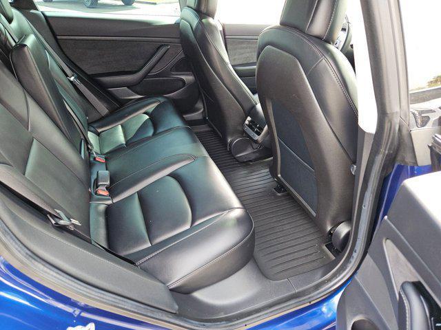 Photo of 2020 Deep Blue Metallic Tesla Model 3