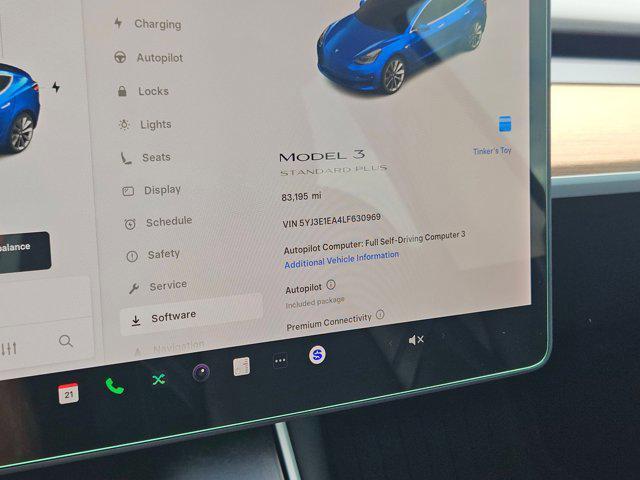 Photo of 2020 Deep Blue Metallic Tesla Model 3