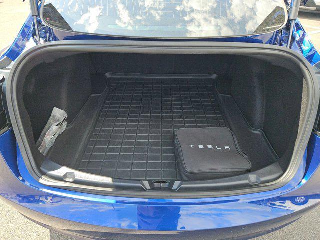 Photo of 2020 Deep Blue Metallic Tesla Model 3
