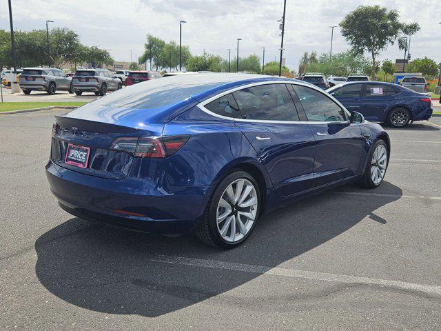 Photo of 2020 Deep Blue Metallic Tesla Model 3