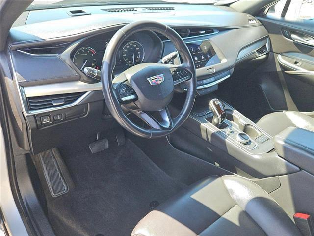 Photo of 2020 Radiant Silver Metallic Cadillac XT4