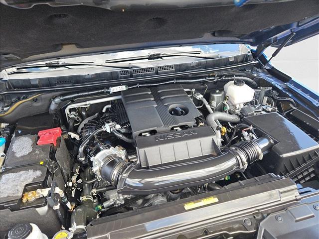 Photo of 2024 Bluestone Pearl Nissan Frontier