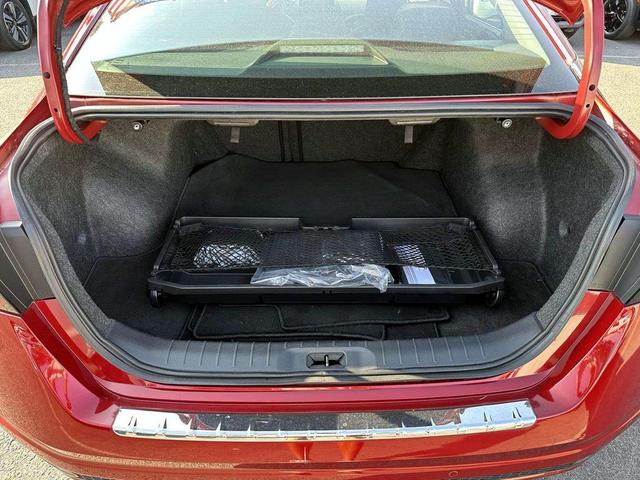 Photo of 2022 Scarlet Ember Nissan Altima