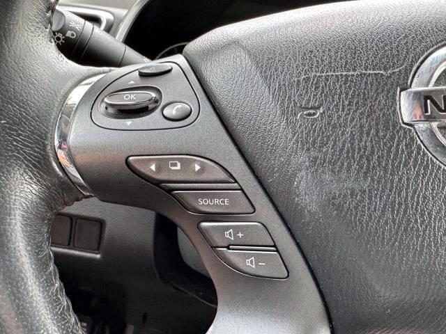 Photo of 2019 Magnetic Black Nissan Murano