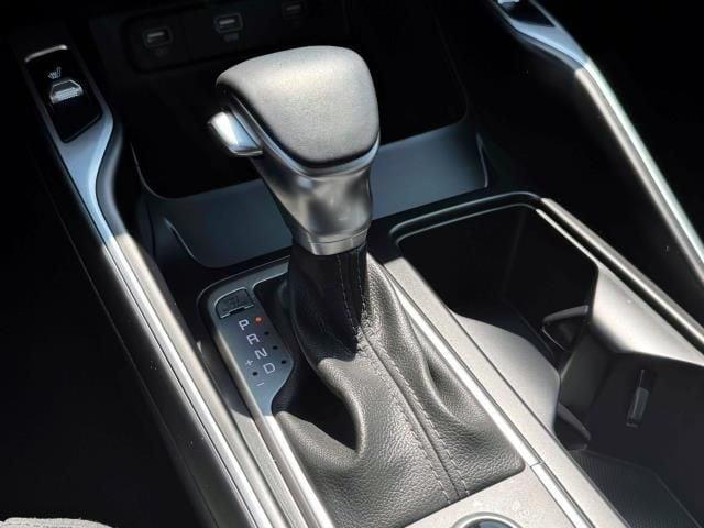 Photo of 2022 Ebony Black Kia Sorento
