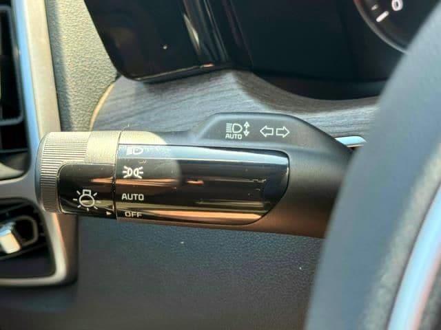 Photo of 2022 Ebony Black Kia Sorento