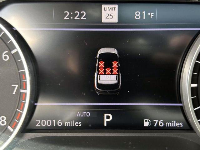 Photo of 2022 Red 2 Tone Nissan Pathfinder