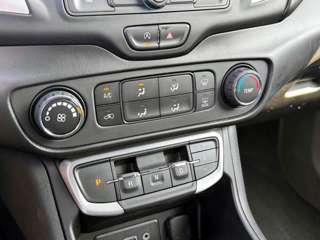 Photo of 2022 Summit White GMC Terrain