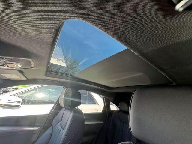 Photo of 2022 Florett Silver Metallic Audi Q5