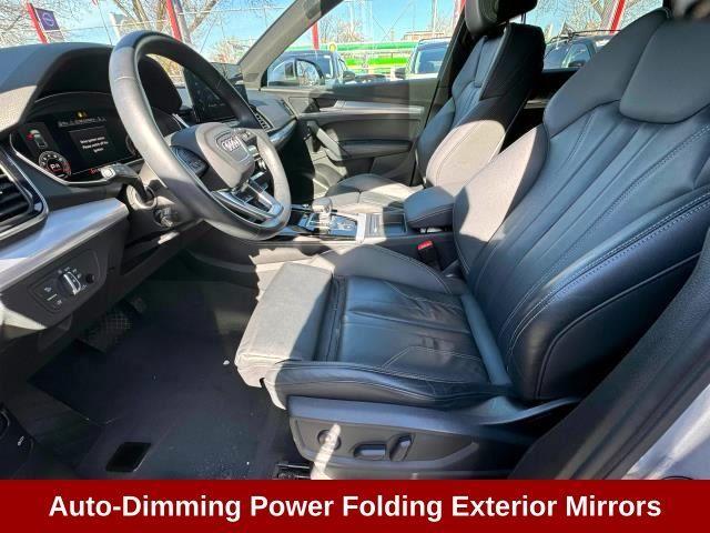 Photo of 2022 Florett Silver Metallic Audi Q5